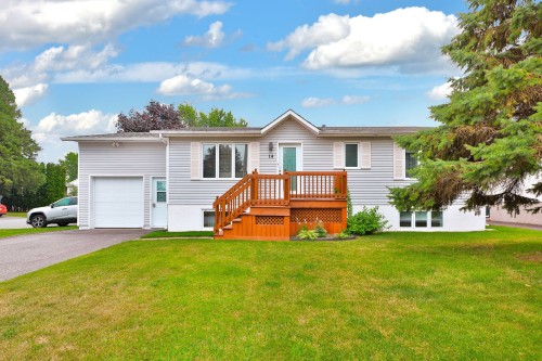14 Rue des Chasseurs  Saint-Mathias-Sur-Richelieu, QC J3L 6C3