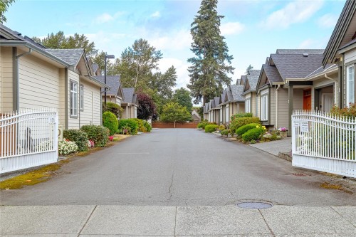 #3-131 Mckinstry Rd, Duncan, BC 