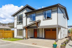 1054 Whitney Crt Langford, BC V9C 0G9