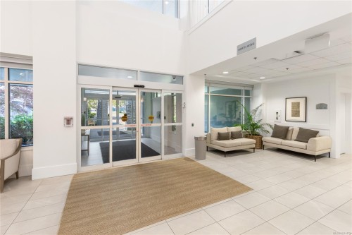 #433-650 Berwick Rd North, Qualicum Beach, BC - Indoor
