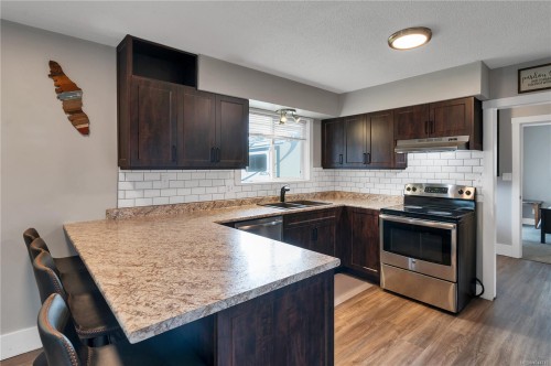 230 Carolyn Rd, Campbell River, BC 