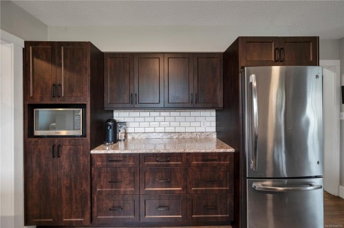 230 Carolyn Rd, Campbell River, BC 