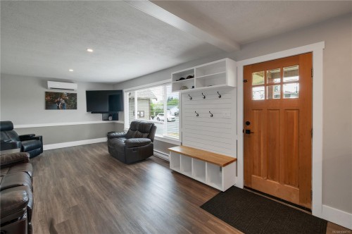 230 Carolyn Rd, Campbell River, BC 