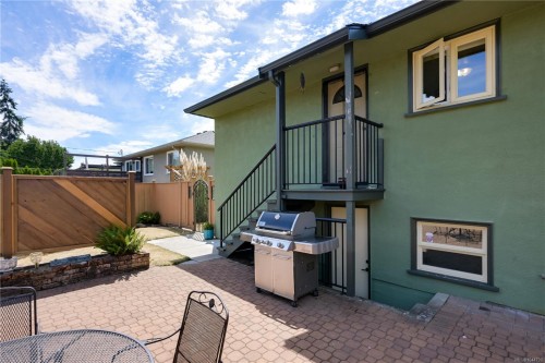 2471 Dryfe St, Oak Bay, BC 