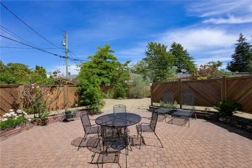 2471 Dryfe St, Oak Bay, BC 