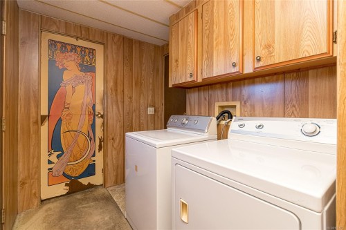 #5-124 Cooper Rd, View Royal, BC 