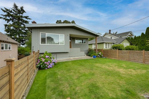 3128 Quadra St, Victoria, BC 