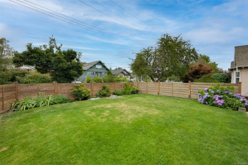 3128 Quadra St, Victoria, BC 