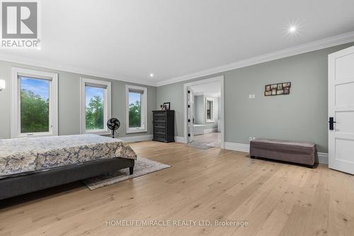 19 - 105 Perryman Court, Erin, ON - Indoor Photo Showing Bedroom