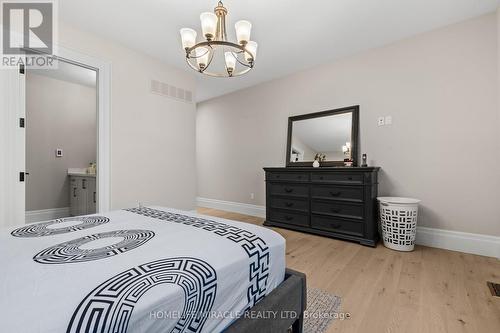 19 - 105 Perryman Court, Erin, ON - Indoor Photo Showing Bedroom