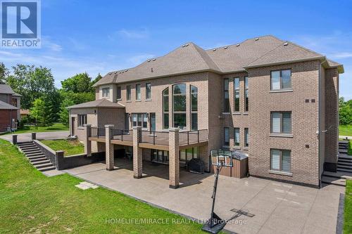 19 - 105 Perryman Court, Erin, ON - Outdoor