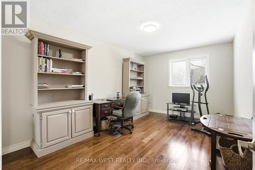 3570 Rittenhouse Road, Lincoln, ON - Indoor Photo Showing Office