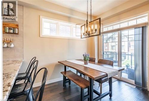 10 Egleston Lane, Ancaster, ON - Indoor Photo Showing Dining Room