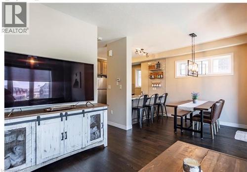 10 Egleston Lane, Ancaster, ON - Indoor