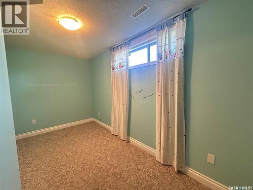 1 Telfer Bay, Prince Albert, SK - Indoor Photo Showing Other Room