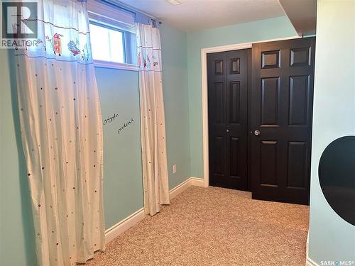 1 Telfer Bay, Prince Albert, SK - Indoor