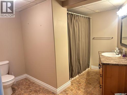 1 Telfer Bay, Prince Albert, SK - Indoor Photo Showing Bathroom
