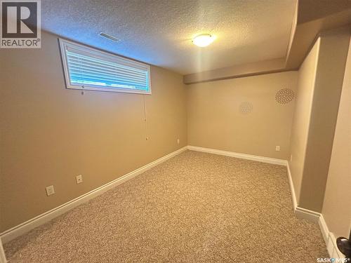 1 Telfer Bay, Prince Albert, SK - Indoor
