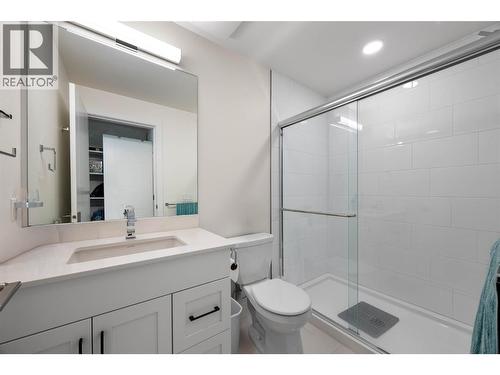651 Dunes Drive Unit# 306, Kamloops, BC - Indoor Photo Showing Bathroom