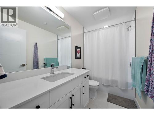 651 Dunes Drive Unit# 306, Kamloops, BC - Indoor Photo Showing Bathroom