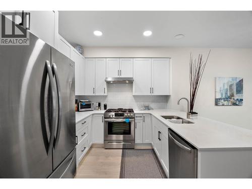 651 Dunes Drive Unit# 306, Kamloops, BC - Indoor Photo Showing Kitchen With Double Sink