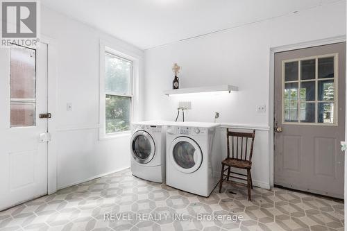 399 Eldon Road, Kawartha Lakes (Little Britain), ON - Indoor Photo Showing Laundry Room