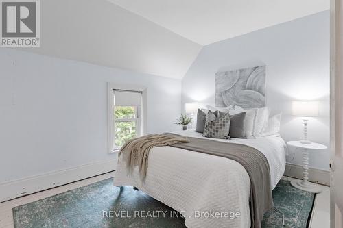 399 Eldon Road, Kawartha Lakes (Little Britain), ON - Indoor Photo Showing Bedroom