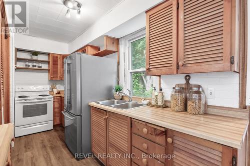 399 Eldon Road, Kawartha Lakes (Little Britain), ON - Indoor Photo Showing Kitchen With Double Sink