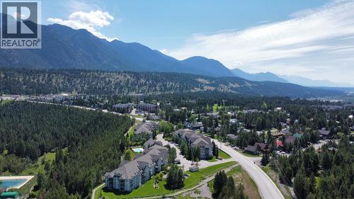 4765 FORSTERS LANDING Road Unit# 204  Radium Hot Springs, BC V0A 1M0