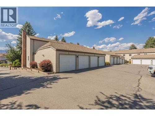 1675 Thayer Court Unit# 1, Kelowna, BC - Outdoor