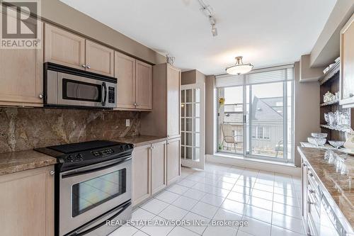309 - 75 York Mills Road, Toronto, ON - Indoor Photo Showing Kitchen