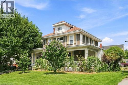 2 CARLETON Street N  Thorold, ON L2V 2A3