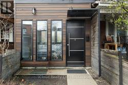 225 WALLACE AVENUE Toronto, ON M6H 1V5