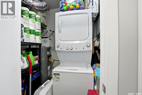 206 Kenaschuk Union, Saskatoon, SK - Indoor Photo Showing Laundry Room