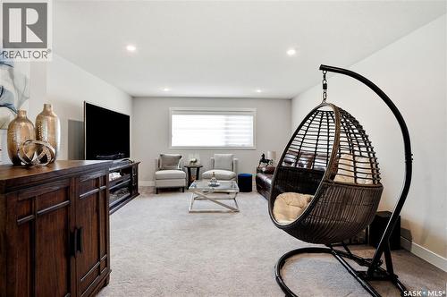 206 Kenaschuk Union, Saskatoon, SK - Indoor Photo Showing Living Room