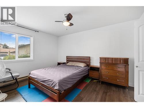 735 Cook Road Unit# 104C, Kelowna, BC - Indoor Photo Showing Bedroom