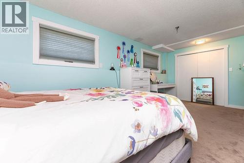 1110 6Th Street S, Invermere, BC - Indoor Photo Showing Bedroom