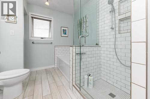 1110 6Th Street S, Invermere, BC - Indoor Photo Showing Bathroom