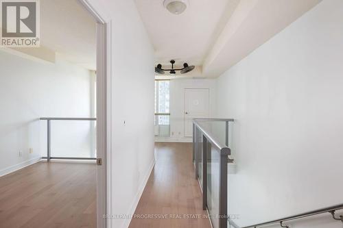 509 - 1 Avondale Avenue, Toronto, ON - Indoor Photo Showing Other Room