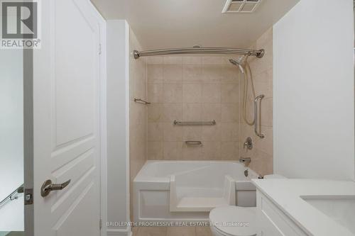 509 - 1 Avondale Avenue, Toronto, ON - Indoor Photo Showing Bathroom