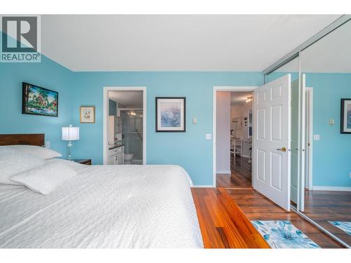 878 Bernard Avenue Unit# 103, Kelowna, BC - Indoor Photo Showing Bedroom