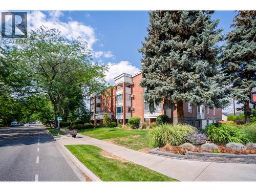 878 Bernard Avenue Unit# 103, Kelowna, BC - Outdoor With Facade