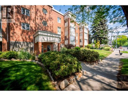 878 Bernard Avenue Unit# 103, Kelowna, BC - Outdoor