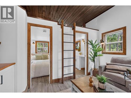 5533 33 Highway Unit# 3, Beaverdell, BC 