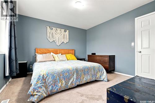 435 Blakeney Crescent, Saskatoon, SK - Indoor Photo Showing Bedroom