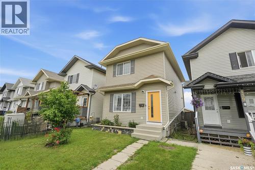 435 Blakeney Crescent, Saskatoon, SK - Outdoor With Facade