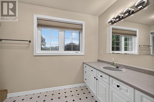 4 Piece ensuite bath - 388 Brock Street, Brockville, ON - Indoor Photo Showing Bathroom