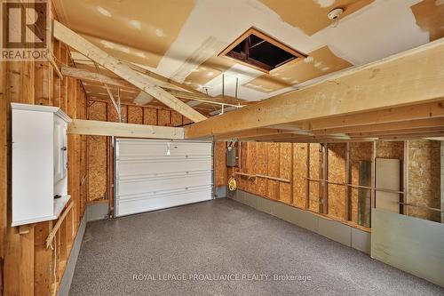 388 Brock Street, Brockville, ON - Indoor Photo Showing Garage