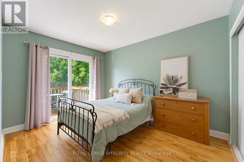 2393 Iris Street, Ottawa, ON - Indoor Photo Showing Bedroom