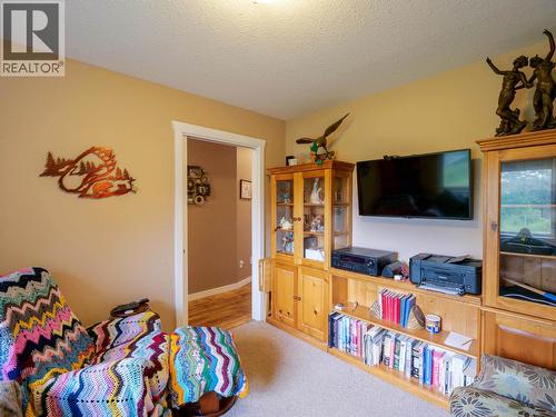 798 Ruttan Road, Quesnel, BC - Indoor Photo Showing Bedroom